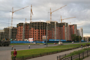 Стоит ли в 2022-м покупать квартиру в Петербурге? А продавать или сдавать в аренду? Ответы «Бумаги»