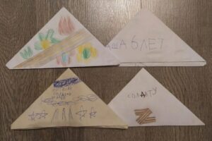 «Ротонда»: петербургских детсадовцев привлекают к составлению писем для «дяди солдата»