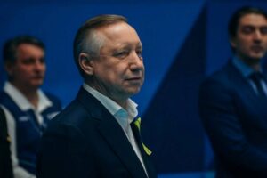 Приемные дети участников войны в Украине начнут получать поддержку от властей Петербурга