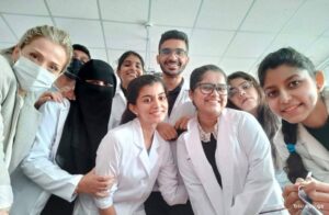 «Это правильно». Медунивер не возражает против запрета иностранцам на учебе в государственных вузах