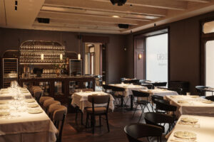 Где поесть (и выпить) в Петербурге? Ресторан баскской кухни, бар с коктейлями на дистиллятах и баоцзы на Васильевском