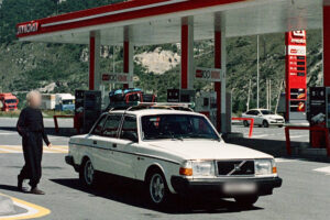 Пара из Петербурга переехала в Тбилиси на Volvo 1988 года. Это их рассказ о почти 3 тысячах километров пути